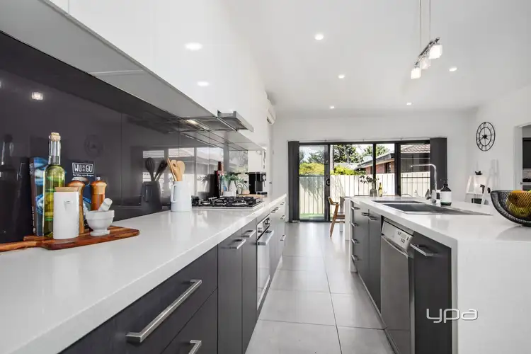 Fifth view of Homely unit listing, 2/8 Montrose Court, Sydenham VIC 3037