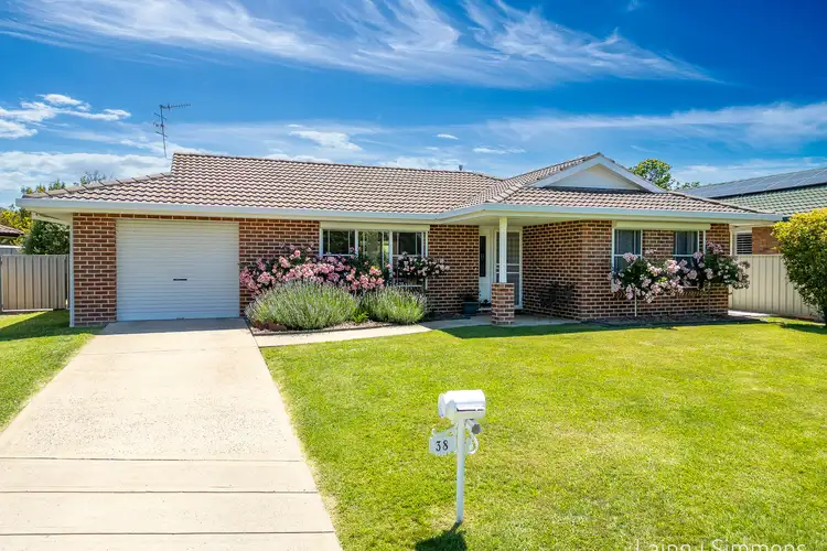 38 MacDonald Drive, Armidale NSW 2350