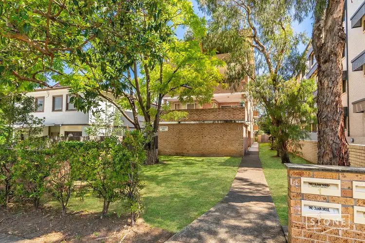 4/14 Caroline Street, Westmead NSW 2145