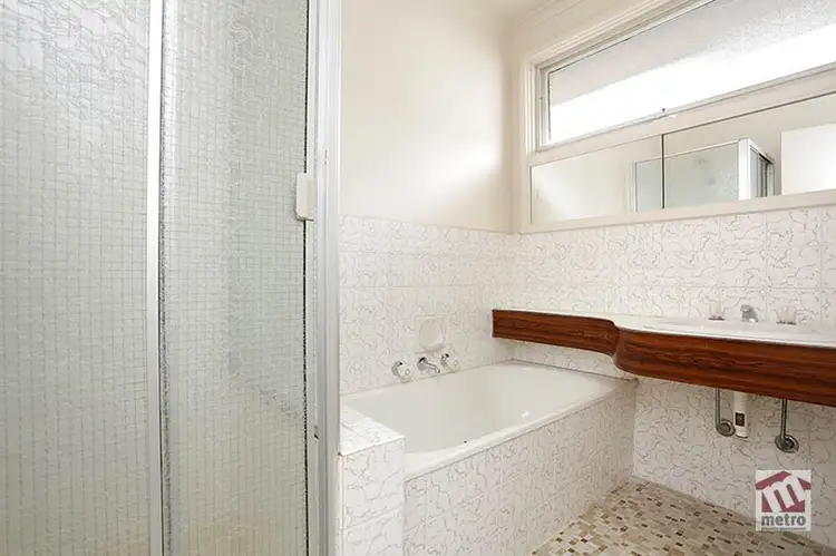 Fifth view of Homely unit listing, 2/6 Essex Road, Surrey Hills VIC 3127