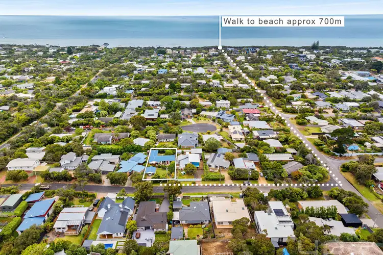 8 Orcades Avenue, Rye VIC 3941