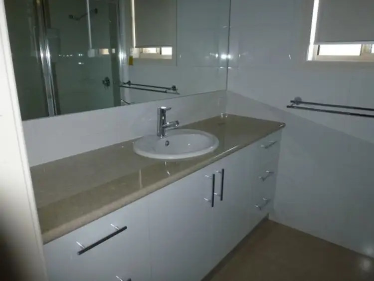 Fourth view of Homely house listing, 4 Lakeview Court, Mildura VIC 3500