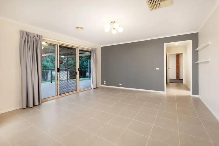 Fifth view of Homely house listing, 4 Canary Court, Wodonga VIC 3690