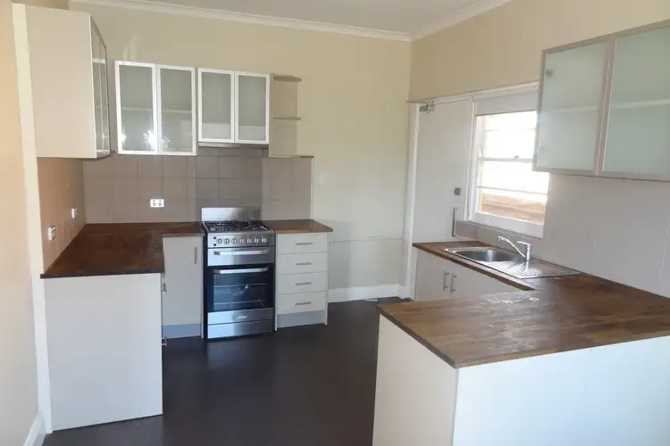 Third view of Homely unit listing, 4/106 Rocket Street, Bathurst NSW 2795