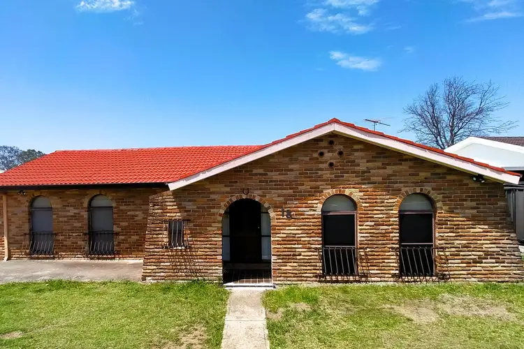 18 McFarlane Drive, Minchinbury NSW 2770