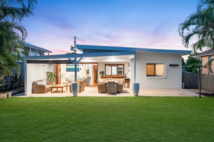 25 Wolsey Parade, Wynnum QLD 4178