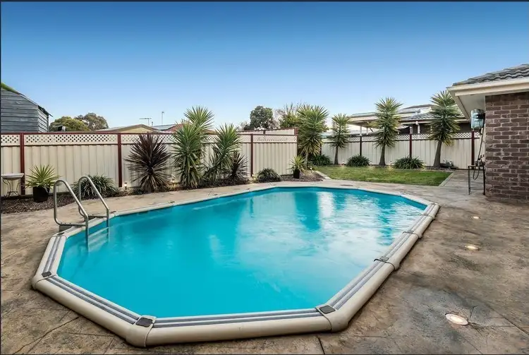 Third view of Homely house listing, 5 Sedgefield Place, Craigieburn VIC 3064