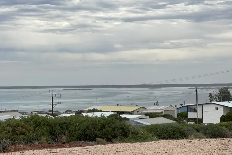 30 Ocean View Road, Venus Bay SA 5607