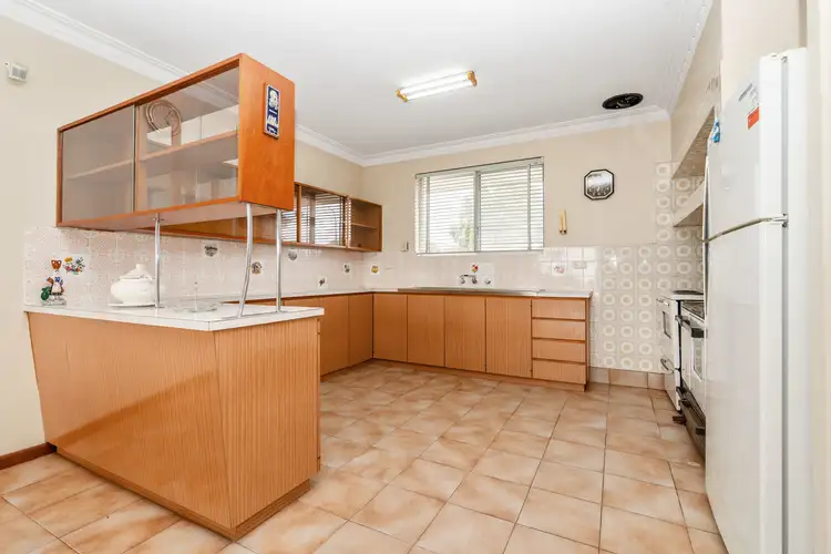 Seventh view of Homely house listing, 117 Carisbrooke Street, Maddington WA 6109