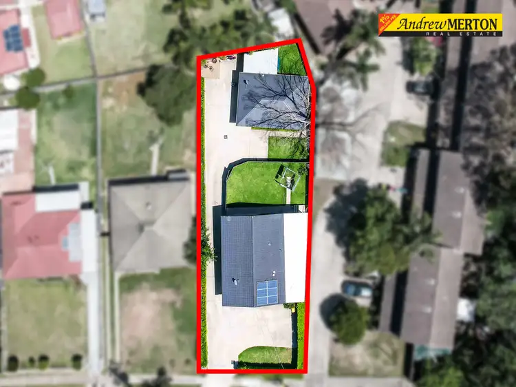 221 & 221A Popondetta Road, Blackett NSW 2770