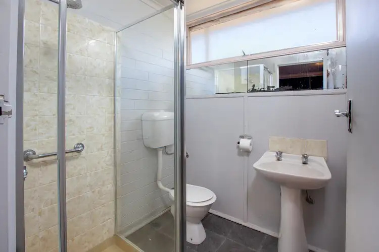 Fifth view of Homely unit listing, 3/2-4 Kurewa Street, Tallangatta VIC 3700