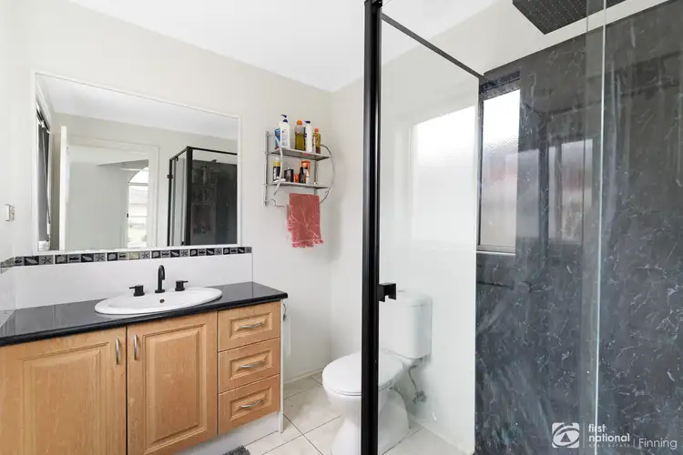 Fifth view of Homely house listing, 5 Lochgreen View, Cranbourne VIC 3977