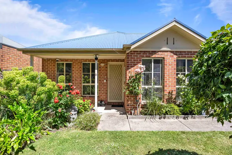 Main view of Homely house listing, 21 Parbury Avenue, Lake Gardens VIC 3355