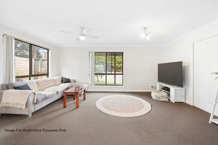 Main view of Homely unit listing, 2/19 Spencer Road, Ballan VIC 3342