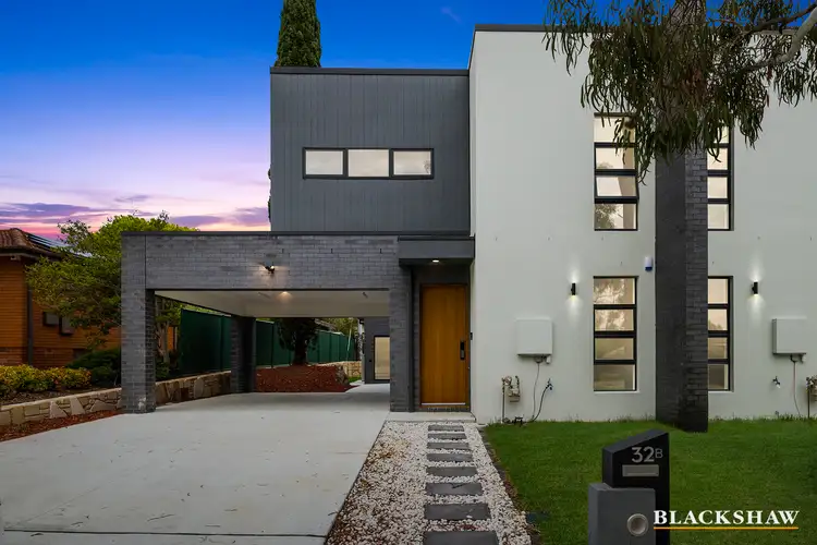 32B Hodgson Crescent, Pearce ACT 2607