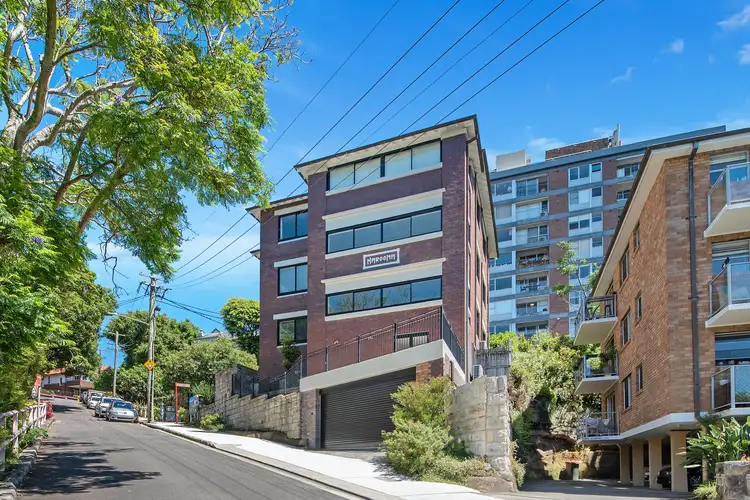 2/4 Green Street