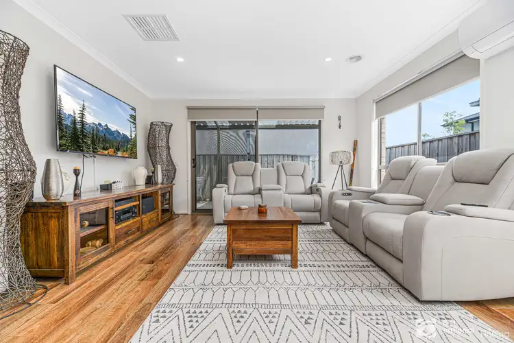 Fifth view of Homely house listing, 8 Palacio Terrace, Clyde North VIC 3978