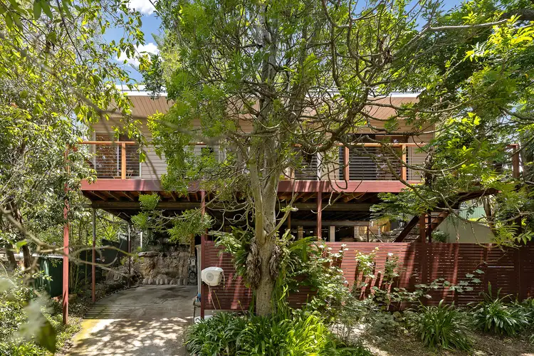 8 Berrima Street, Heathcote NSW 2233