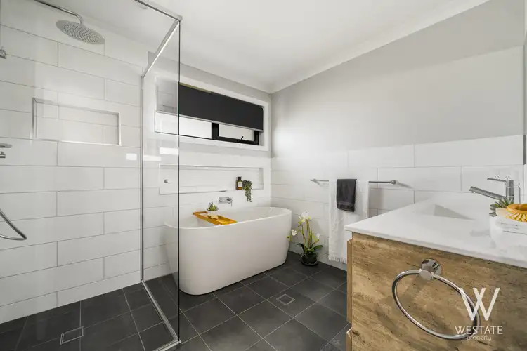 Third view of Homely house listing, 11 Tasman Street, Oberon NSW 2787