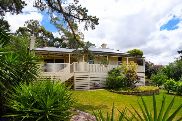 49 Farnsworth Street, Castlemaine VIC 3450