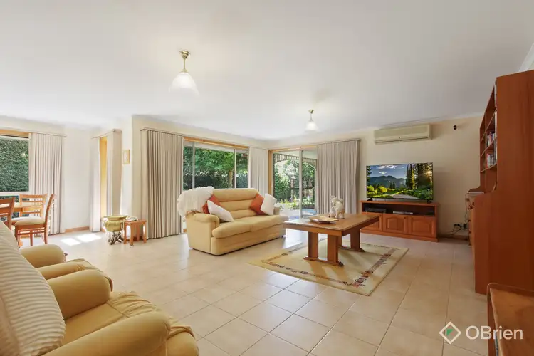 Fifth view of Homely house listing, 5 Barton Place, Eastwood VIC 3875