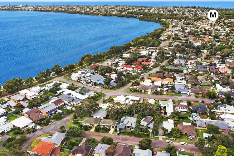 Third view of Homely villa listing, 1/6 Davidson Avenue, Killarney Vale NSW 2261