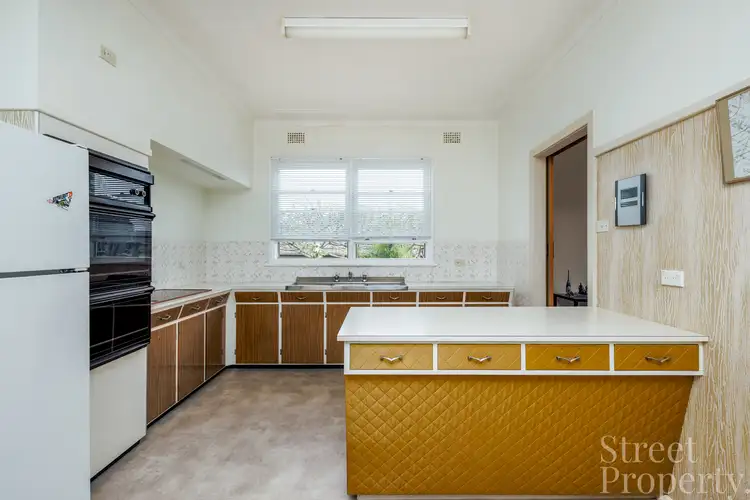 Fifth view of Homely house listing, 2 Kurraka Street, Whitebridge NSW 2290