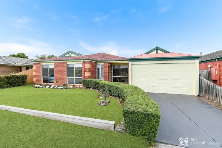 12 Comte Close, Cranbourne West VIC 3977