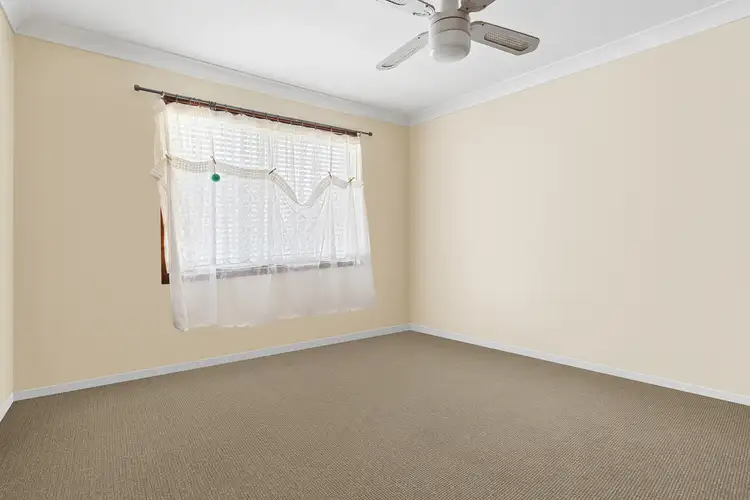 Fifth view of Homely villa listing, 5/14-16 Ocean View Road, Gorokan NSW 2263