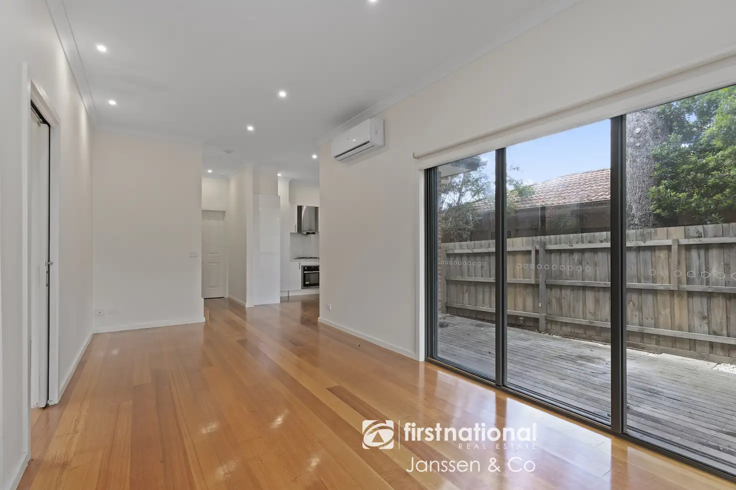 Main view of Homely townhouse listing, 2/467 Mitcham Road, Mitcham VIC 3132