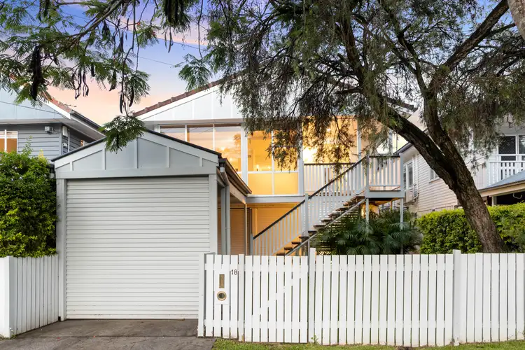 18 Reuben Street, Holland Park QLD 4121
