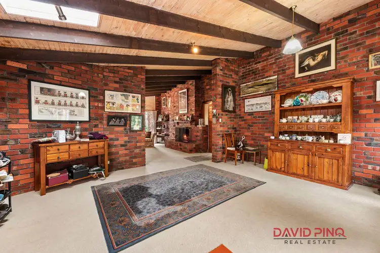 2 Collier Close, Romsey VIC 3434