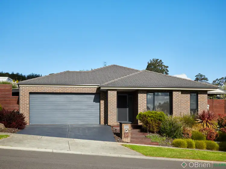 37 Hatfield Drive, Drouin VIC 3818