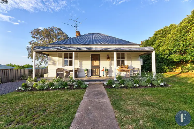 23 Queen Street, Boorowa NSW 2586