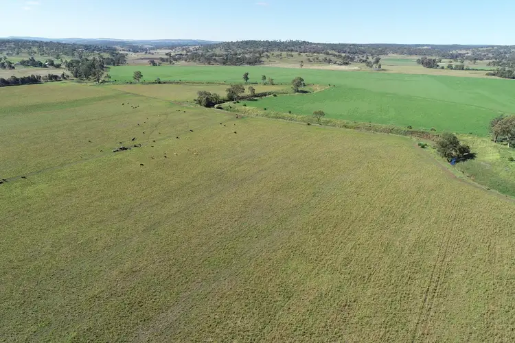 552 Goombungee-Meringandan Road, Muniganeen QLD 4352