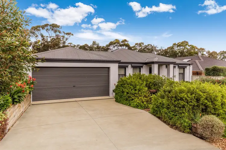 13 Arbor Place, White Hills VIC 3550