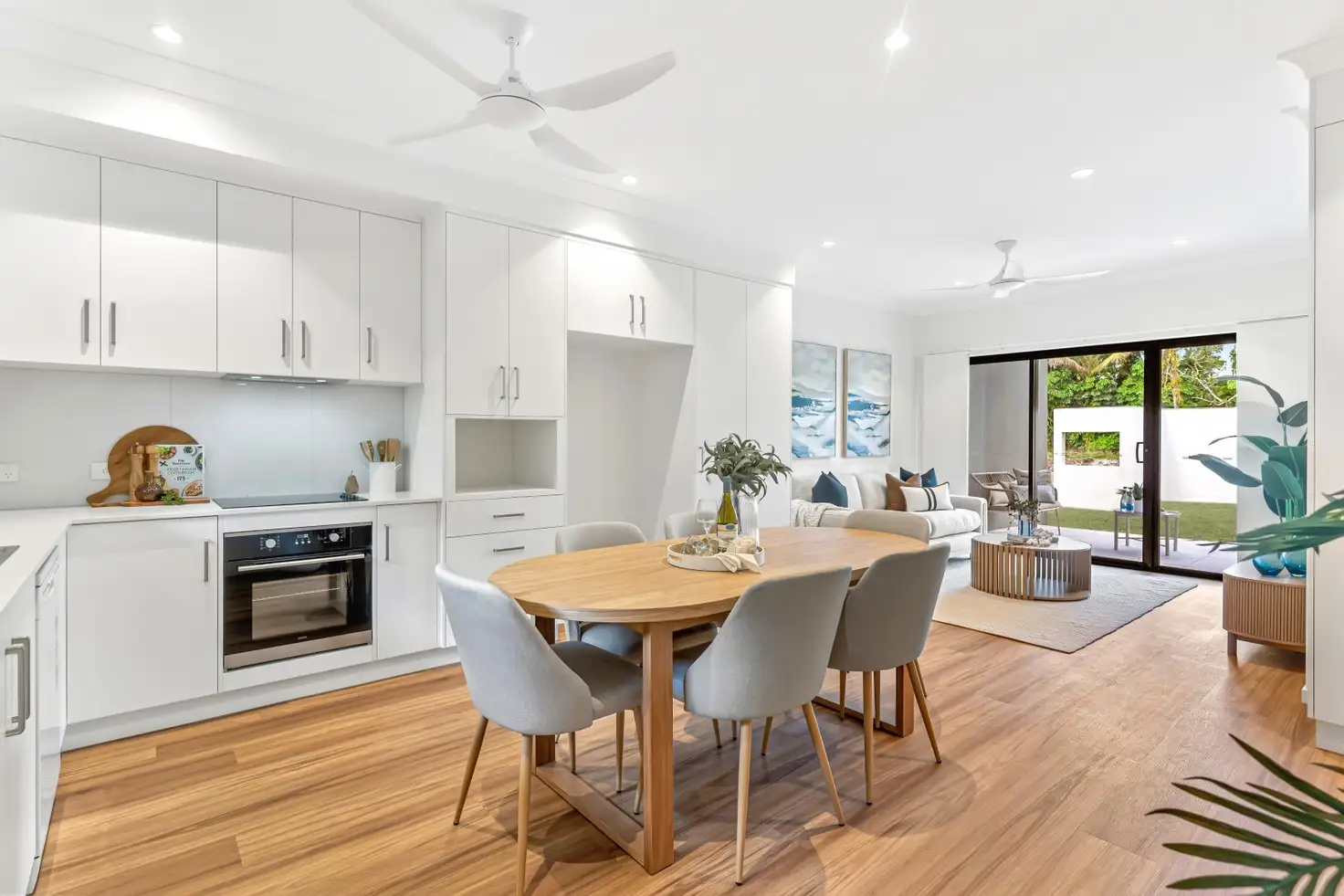 Main view of Homely unit listing, 17/80-86 River Avenue, Mighell QLD 4860