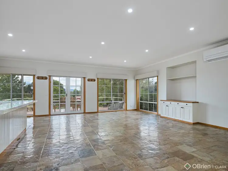 Fifth view of Homely house listing, 7 Massimo Court, Drouin VIC 3818