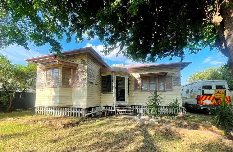 77 Bunya Street, Dalby QLD 4405