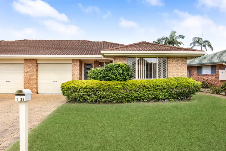 1/35 Westland Drive
