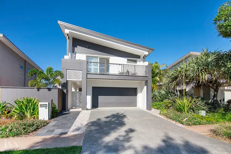 12 Cova Boulevard, Hope Island QLD 4212