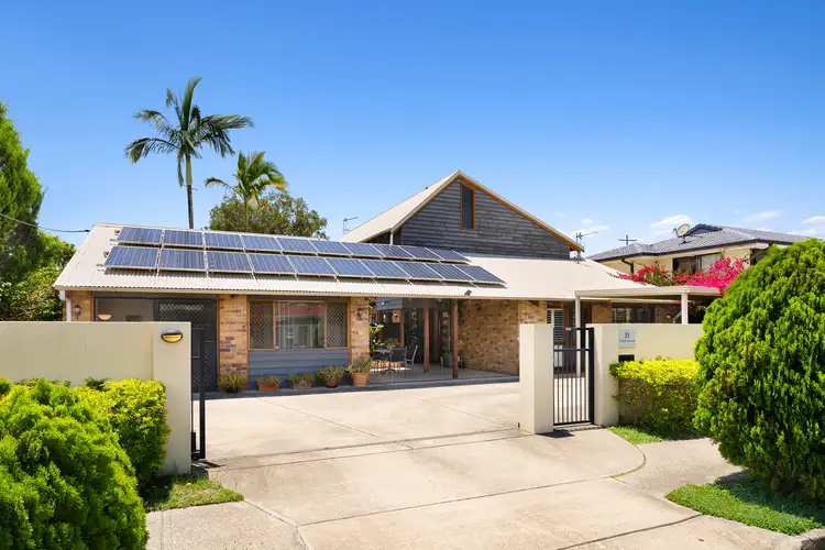 35 Thrush Avenue, Paradise Point QLD 4216