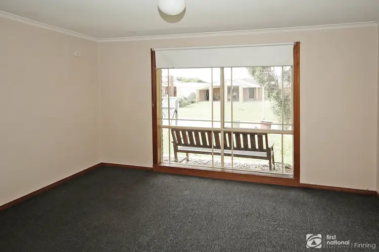 Seventh view of Homely house listing, 5 Forsyth Court, Cranbourne North VIC 3977