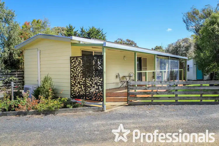 15 Lawrence Street, Port Albert VIC 3971