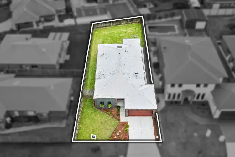 Second view of Homely house listing, 2 Tyrone Close, Traralgon VIC 3844