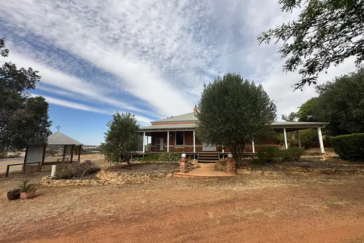4246 Great Southern Highway, York WA 6302