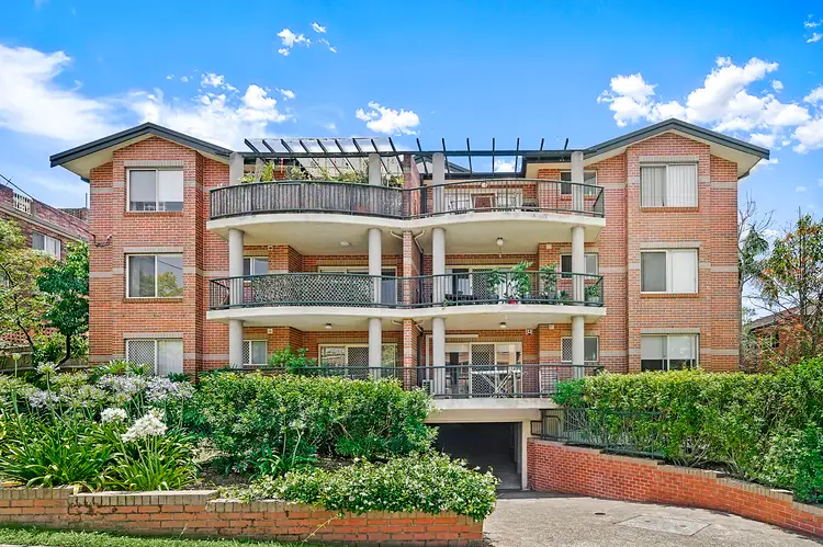 3/37-39 Burdett Street, Hornsby NSW 2077