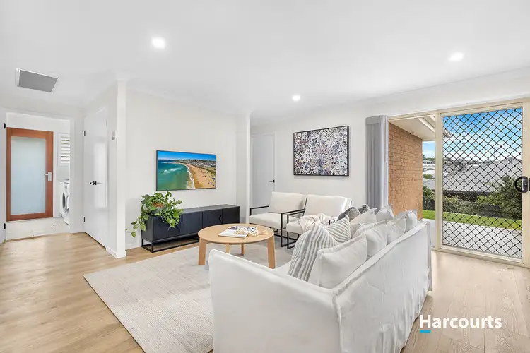 Fifth view of Homely house listing, 8 Harcourt Parade, Macquarie Hills NSW 2285