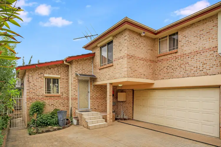 2/9A Hawkesbury Road, Westmead NSW 2145