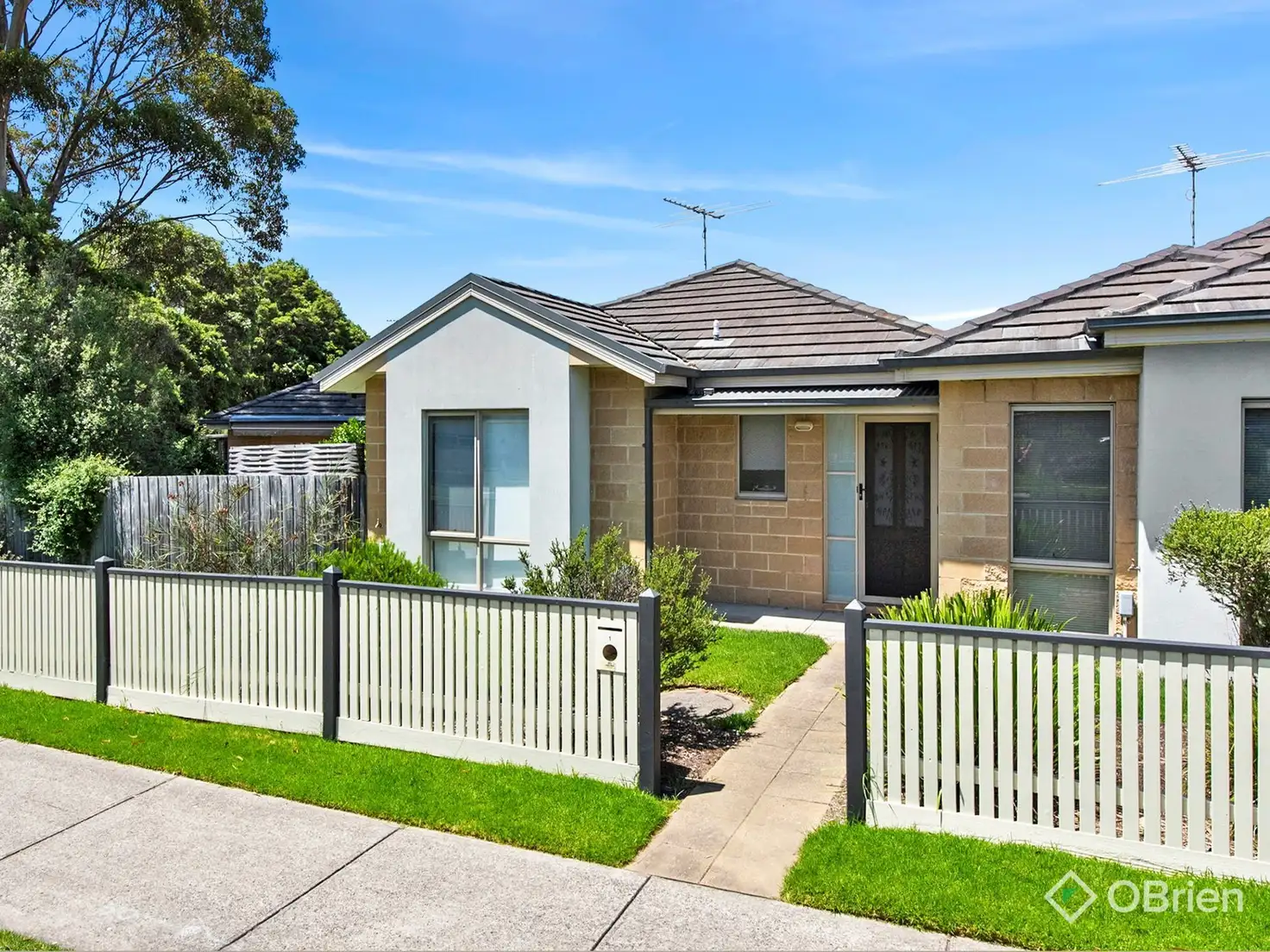 Main view of Homely unit listing, 1/100 The Crescent, Tyabb VIC 3913